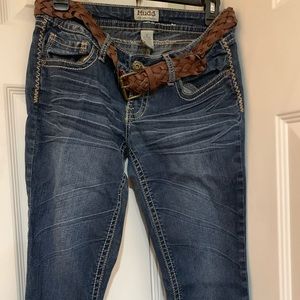 Juniors Mudd Capri Jeans